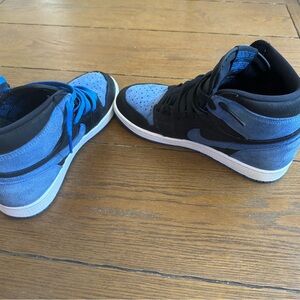 Nike Retro High OG SIZE 8 Shoes